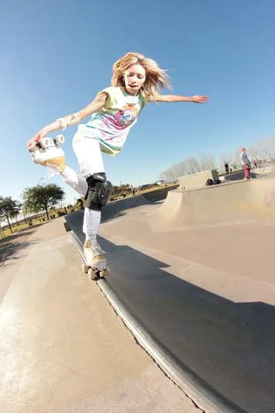 Chaya - Kismet Barbiepatin Roller Skates