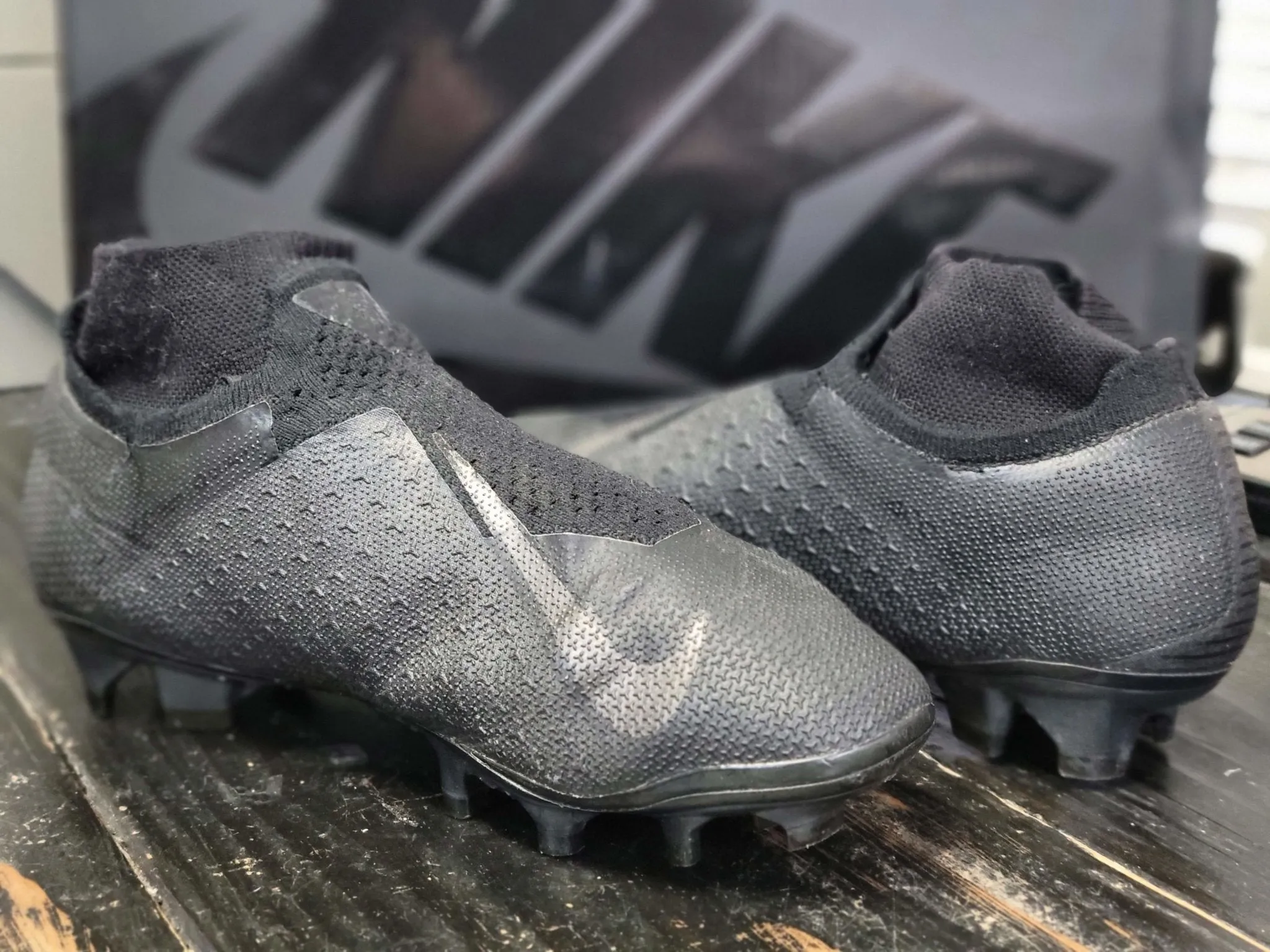 Nike JR Phantom Vision Elite Black Soccer Cleats AO3262-001 Kid size 4