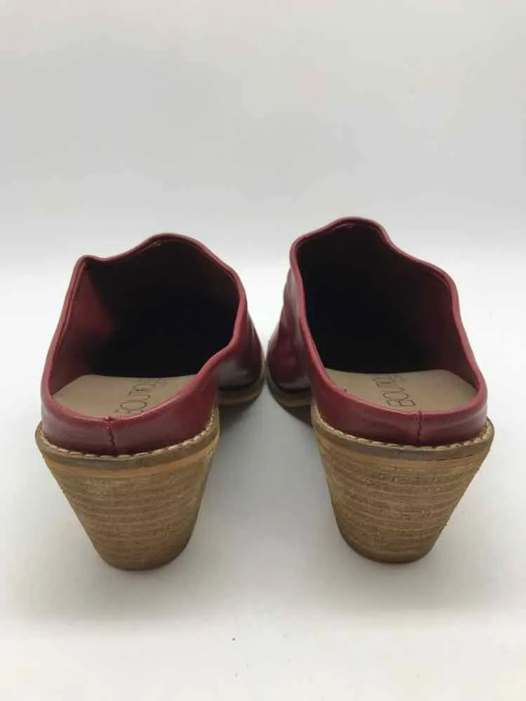 Pre-Owned Boutique Red Size 9 Mule Heels