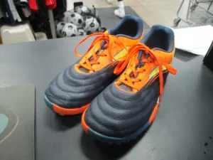 Used Joma Toledo Soccer Turf Cleats Size 5.5